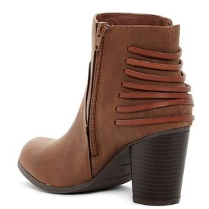 Madden girl boots NIB size 6.5